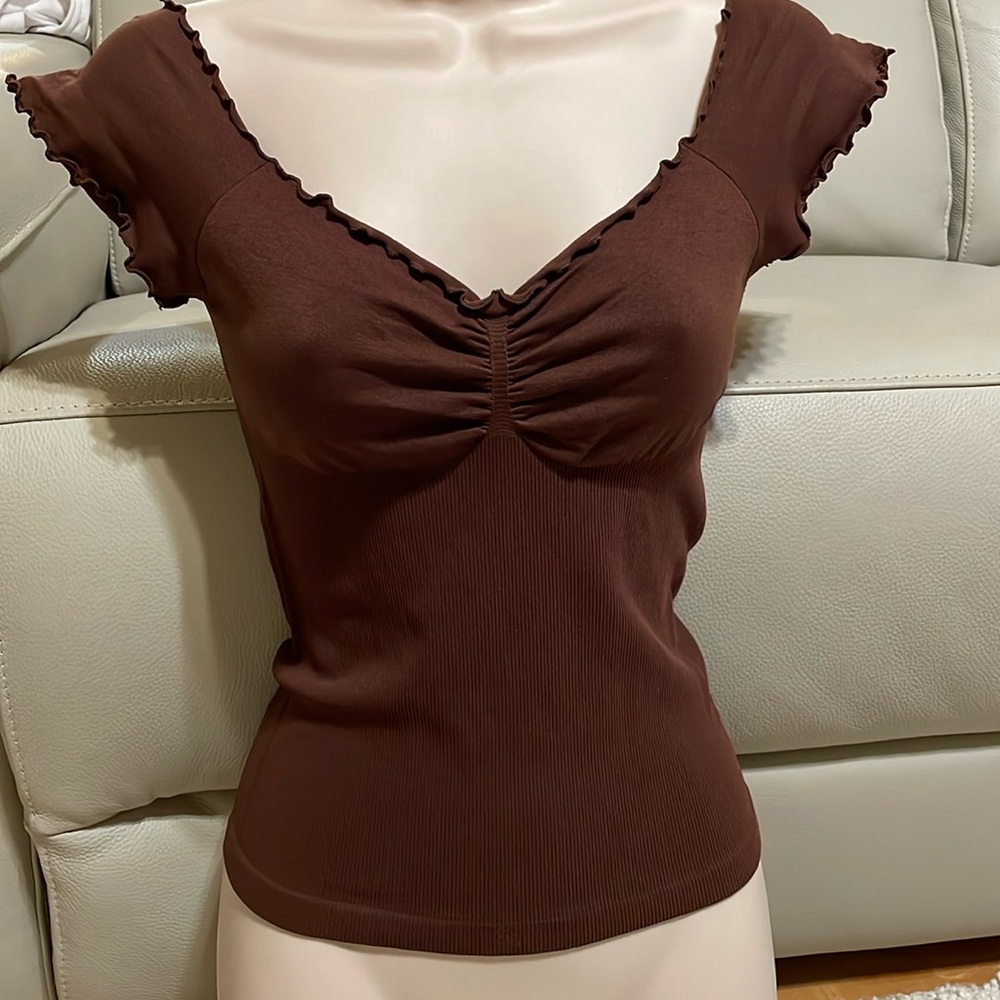 Guess small medium large brown off shoulder stretch v neck top